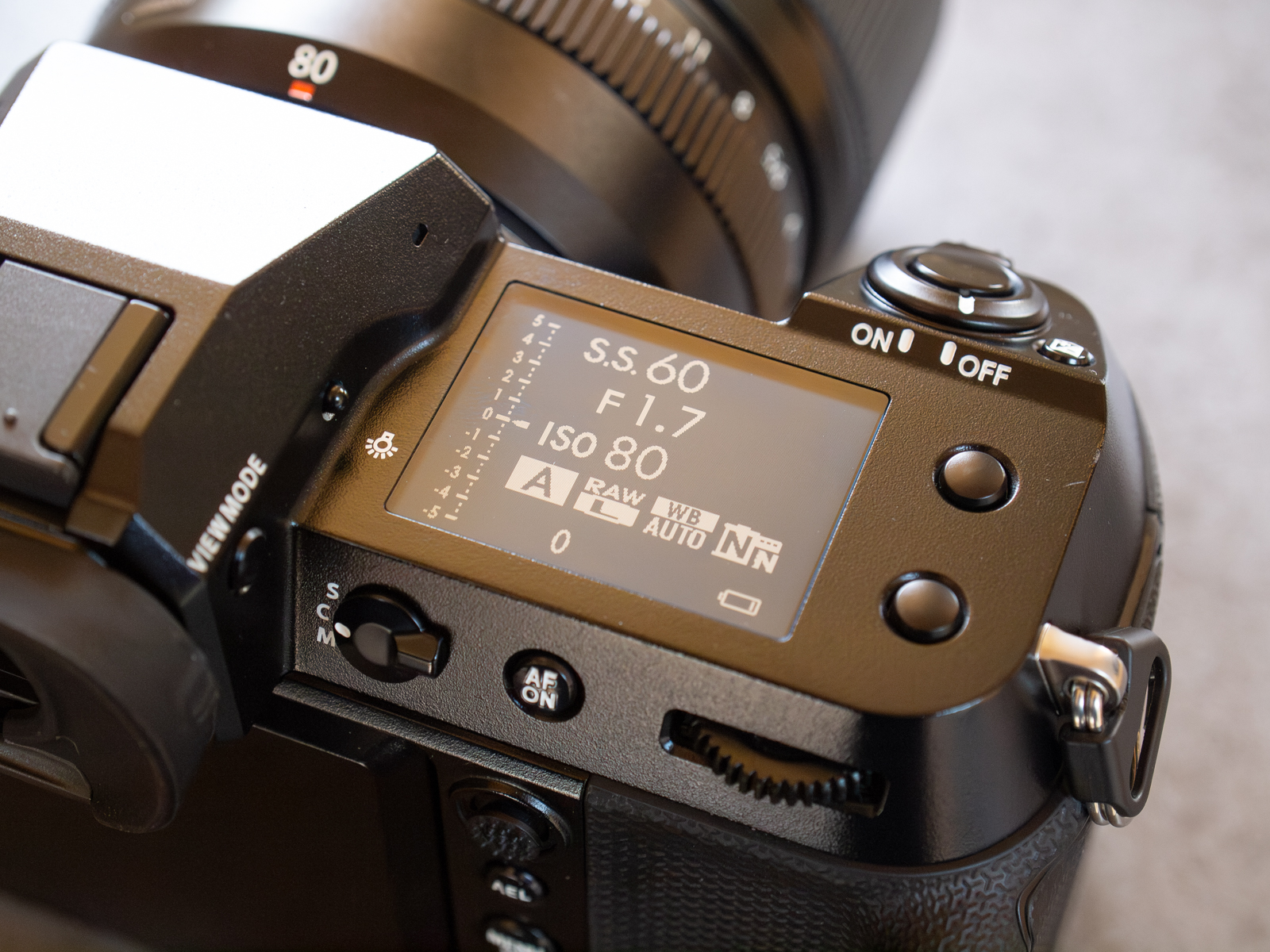 手軽に持ち出せる中判カメラ「GFX100S II」 | orphotograph | ポートレート